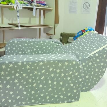 Ostali dečiji nameštaj: Praktične dečije foteljice, izradjene od čvrstog sunđera i presvučene — 17