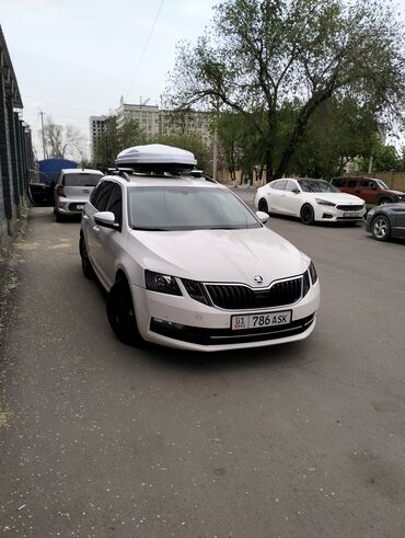 кредитке машина: Skoda Octavia: 2018 г., 1.4 л, Автомат, Газ, Универсал