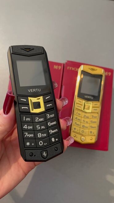 Digər mobil telefonlar: Vertu Signature Touch