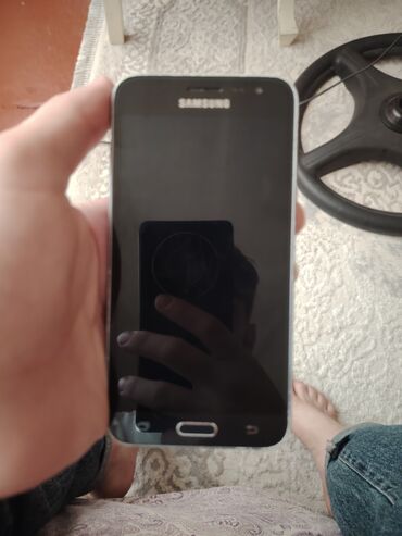 islenmis soyuducu: Samsung Galaxy S22, цвет - Черный, Две SIM карты