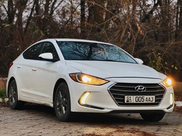 хундаи: Hyundai Elantra: 2017 г., 2 л, Автомат, Бензин, Седан