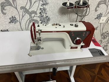 швейный станок: Швейная машина Digital, Полуавтомат