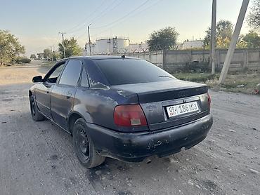 Audi: Audi A4: 1996 г., 1.6 л, Механика, Бензин, Седан — 3