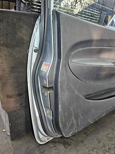 Двери и комплектующие: Дверь Передняя левая Daihatsu, Б/у, Оригинал — 9