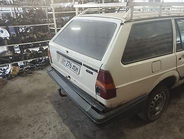 автомобиль для детей: Volkswagen Passat Variant: 1985 г., Универсал — 4