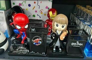 ofis ucun: Qələm qabları satılır.Çeşidlər çoxdur. Spiderman,MickeyMouse,Hardman