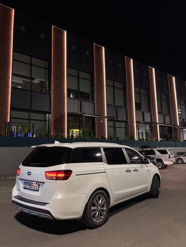 Kia: Kia Carnival: 2017 г., 2.2 л, Типтроник, Дизель, Минивэн at lalafo.kg — 4 Kia: Kia Carnival: 2017 г., 2.2 л, Типтроник, Дизель, Минивэн — 4