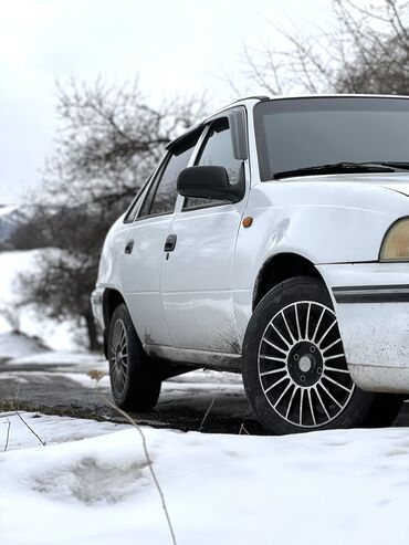 4м40 мотор: Daewoo Nexia: 1994 г., 1.5 л, Механика, Бензин, Седан