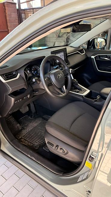 lync co: Toyota RAV4: 2022 г., Автомат, Бензин, Кроссовер — 6