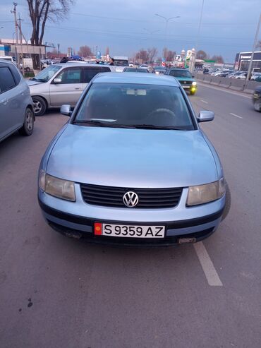 пассат: Volkswagen Passat: 1999 г., 2.3 л, Механика, Бензин, Седан