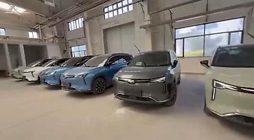 Другие автомобили: Представляем современный кроссовер темно-зеленого цвета. Автомобиль — 9