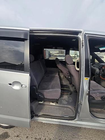 toyota town: Toyota Voxy: 2004 г., Минивэн — 7