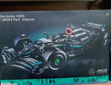 lego technic konstruktorları: PETRONAS MERCEDES F1 TEAM Konstruktor COX BOYUK YENI KAROBKADA