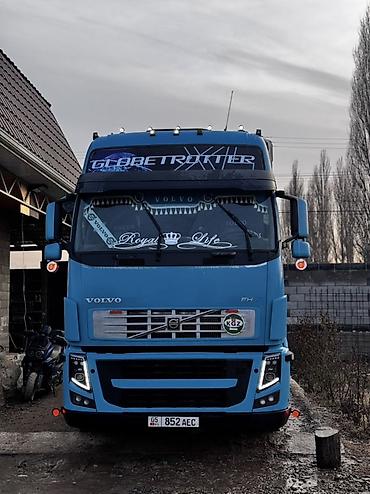 ленивец на вольво: Тягач, Volvo, 2004 г., Тентованный — 10