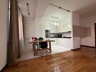 сдам частный дом без хозяина в бишкеке: 3 комнаты, 90 м², Элитка, 9 этаж, Евроремонт