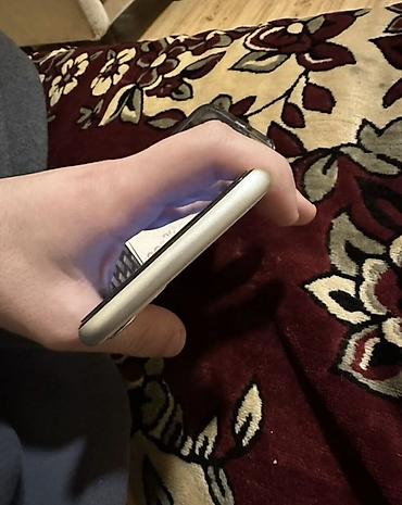 Apple iPhone: IPhone 11, Ağ, Face ID — 3