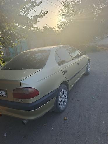 багажник тойота: Toyota Avensis: 2001 г., 1.6 л, Механика, Бензин, Седан — 4