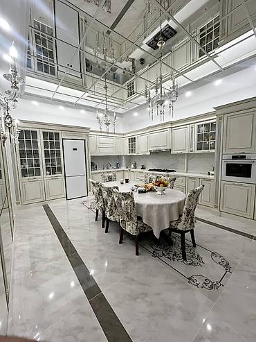 Продажа коттеджей и домов: Продаю дом в самом престижном районе: 📍Киргизия 1 напротив — 8