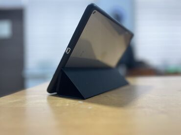 Планшеты: Планшет, Apple, память 128 ГБ, Wi-Fi, Б/у, цвет - Серебристый — 17