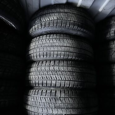 Шины: Шины 215 / 60 / R 16, Зима, Б/у, Комплект, Легковые, Япония, Bridgestone