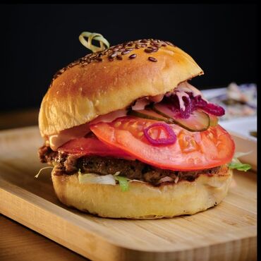 ишу работу охраника: В нашу бургерную семью требуется повар! 🍔❤️ Что мы предлагаем: ✅