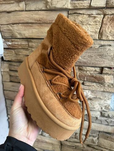 Ugg obuća: Ugg čizme — 5