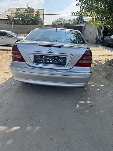 range over: Mercedes-Benz C-Class: 2000 г., 2.6 л, Автомат, Бензин, Седан — 5