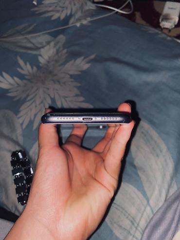 helldivers 2: IPhone 11, Б/у, 64 ГБ, Зарядное устройство, Защитное стекло, Чехол, 72 % — 5