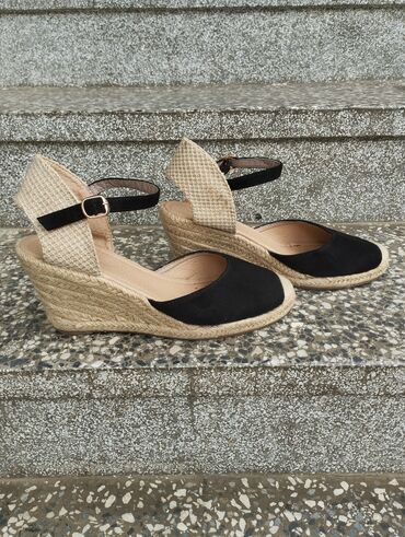 salonke crne: Sandals, 40