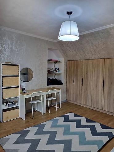 Продажа коттеджей и домов: 🏙️ Продаётся: дом (5 комнат) — 110 м² (участок 4 сотки) 📍 Локация: мкр — 11