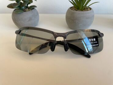 Naočare: Sive polarizovane muske naocare za sunce Nove muške sunčane naočare