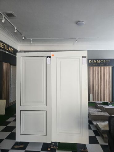 otaq qapi: Qapı Rus malı