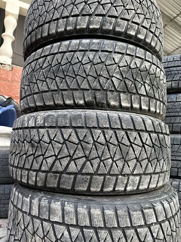 Шины: Шины 275 / 45 / R 20, Зима, Б/у, Комплект, Внедорожные (АТ/МТ), Bridgestone