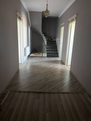 Həyət evləri və villaların satışı: 6 otaqlı, 180 kv. m, Kredit yoxdur, Orta təmir — 4