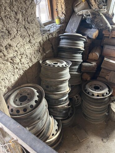 Шины: Продаю шины с дисками На спринтер любых видов Есть на запаску есть — 6
