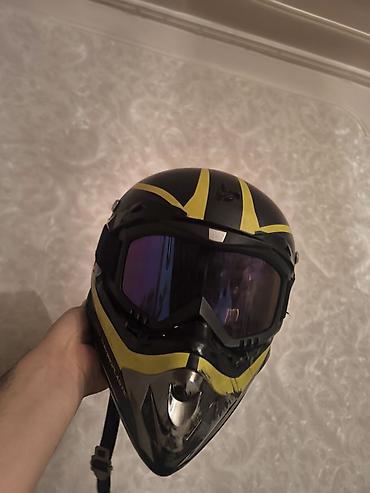 yalquzaq moto: Moto kask - Tip: Off-road/dual-sport üslublu tam üzlü kask - Korpus — 1