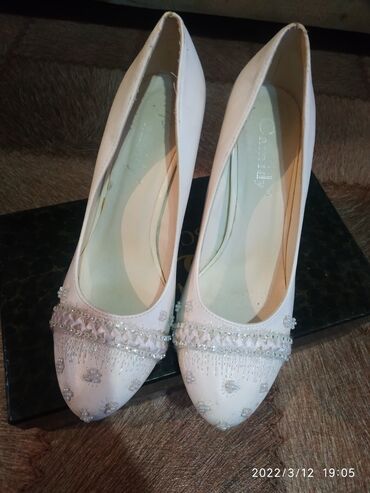 белые туфли для свадьбы: Туфли 38, цвет - Белый