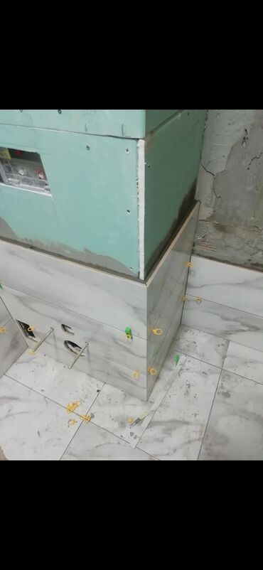 ложим кафель: Укладка плитки на стену, Укладка плитки на пол 3-5 лет опыта