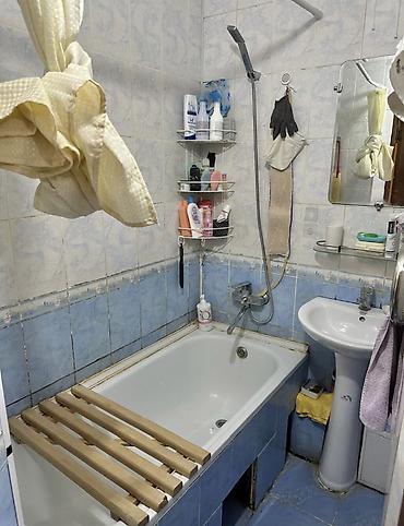 Квартиры: 3 комнаты, 63 м², Космос Индивидуалка, 1 этаж, Старый ремонт — 8