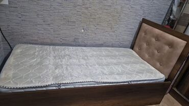 Шкафы: Kravat 90/200 ela veziyyetde Qiymet 90 azn. Unvan Masazir Qurtuluş
