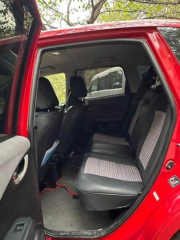 Продажа авто: Honda Fit: 2008 г., 1.5 л, Автомат, Бензин, Хэтчбэк — 5