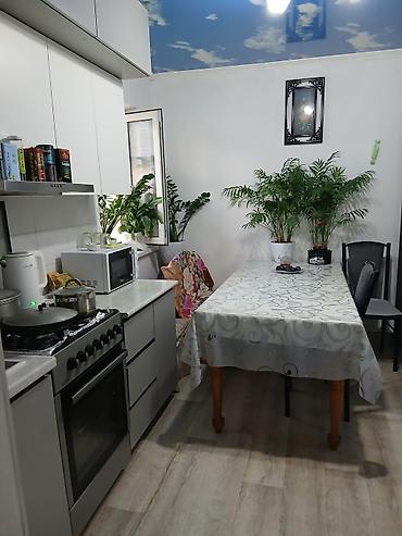 ош базар сдаю: Продаю дом с действующим бизнессом!4комн. Район ошского рынка. Есть — 9