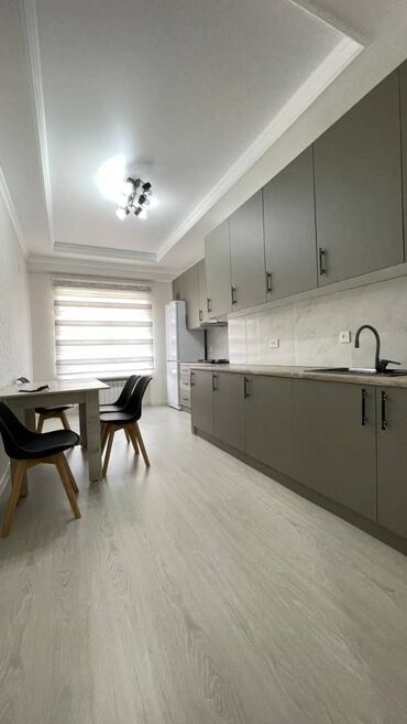 Продажа квартир: 2 комнаты, 72 м², 2 этаж