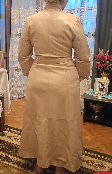 Plaşlar: Qadın uzun dəri palto/plasz̧ – bej rəng - Material: yumşaq dəri — 1