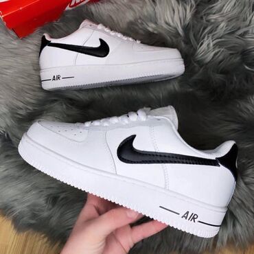 Patike: NIke air force patike

Novo
Brojevi 36 do 46

fb Moja Kupovina 1 — 6