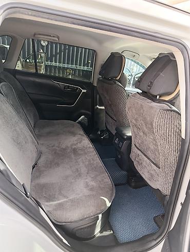 тойота: Toyota RAV4: 2020 г., 2.5 л, Автомат, Бензин, Кроссовер — 10