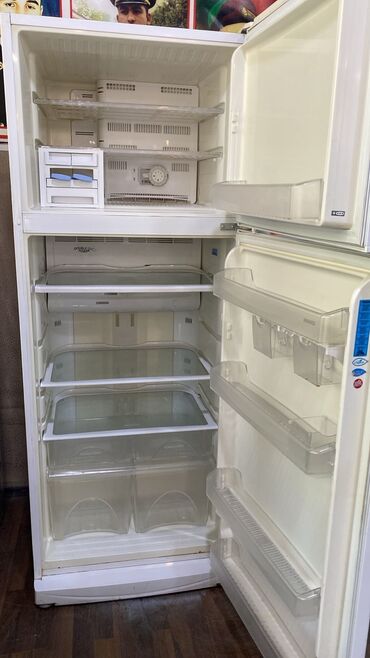 Soyuducular: 2 qapılı Beko Soyuducu Satılır, rəng - Ağ
