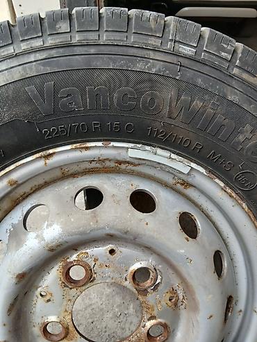 бир: Дөңгөлөктөр монтажда 225 / 70 / R 15, Кыш, Колдонулган, Камдык, Жеңил коммерциялык транспорт (C/LT), Темир, тешиктери - 5 — 2