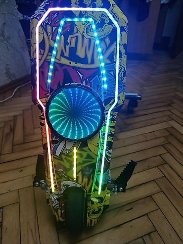 is botinkalari: Uşaq üçün elektrikli drift skuter (oturacaqlı) - Rəngarəng — 3