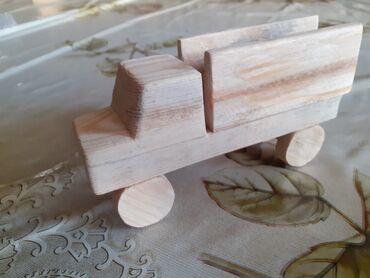 Şəkillər, tablolar: Yağlı boya ilə əl işləri və ağacdan olan əl işləri — 16